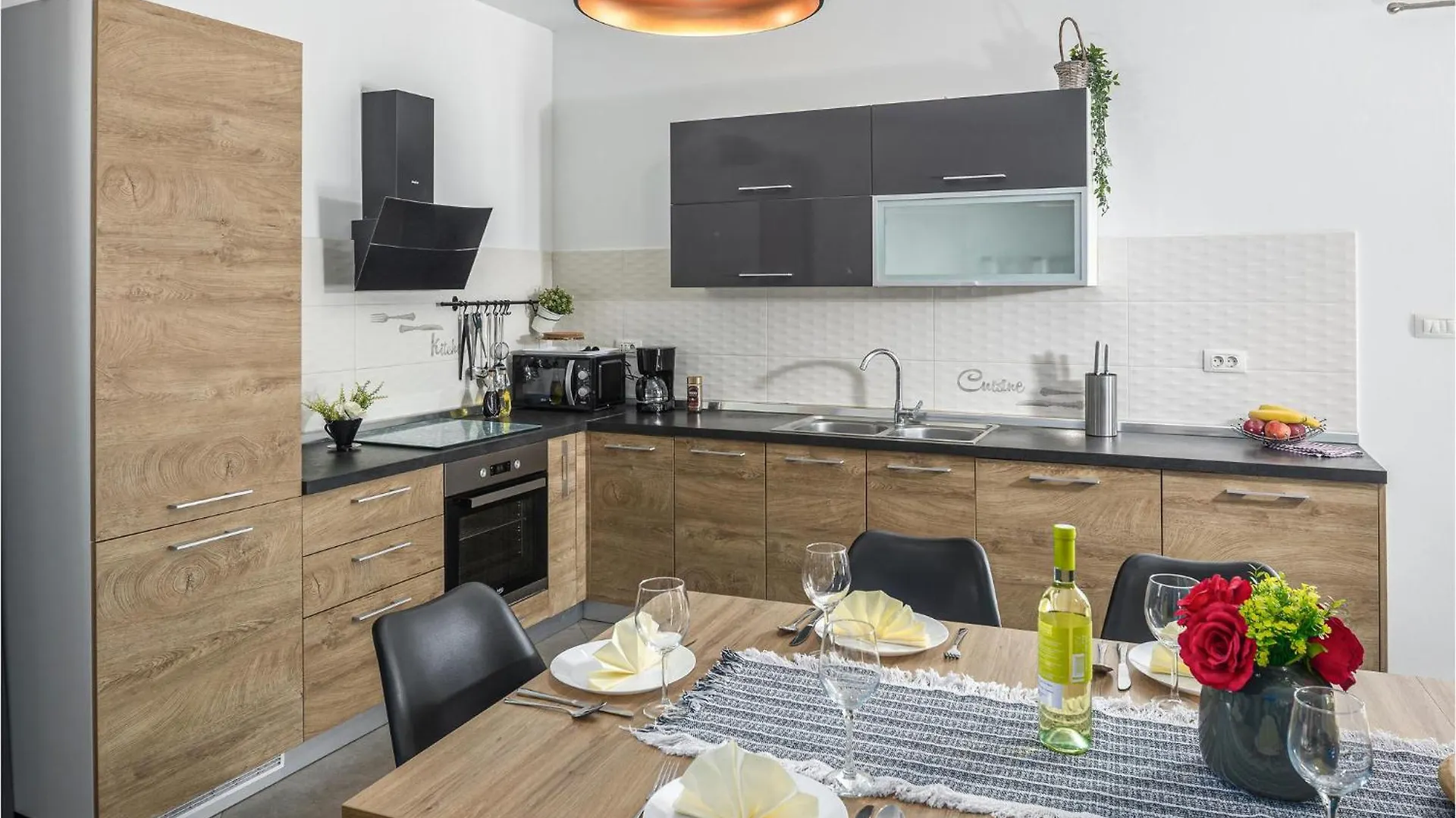 Lovely Home In Bale With Kitchen Prázdninový dům